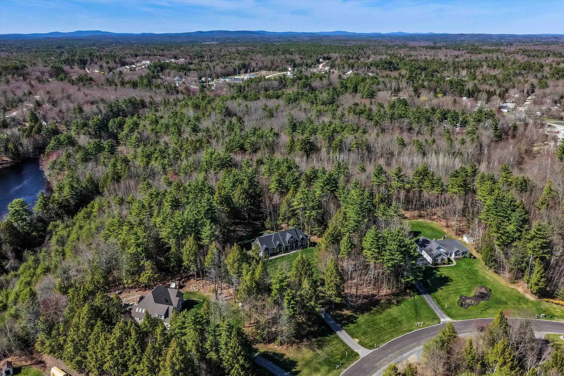 79 Thunder Road Fremont NH 03044