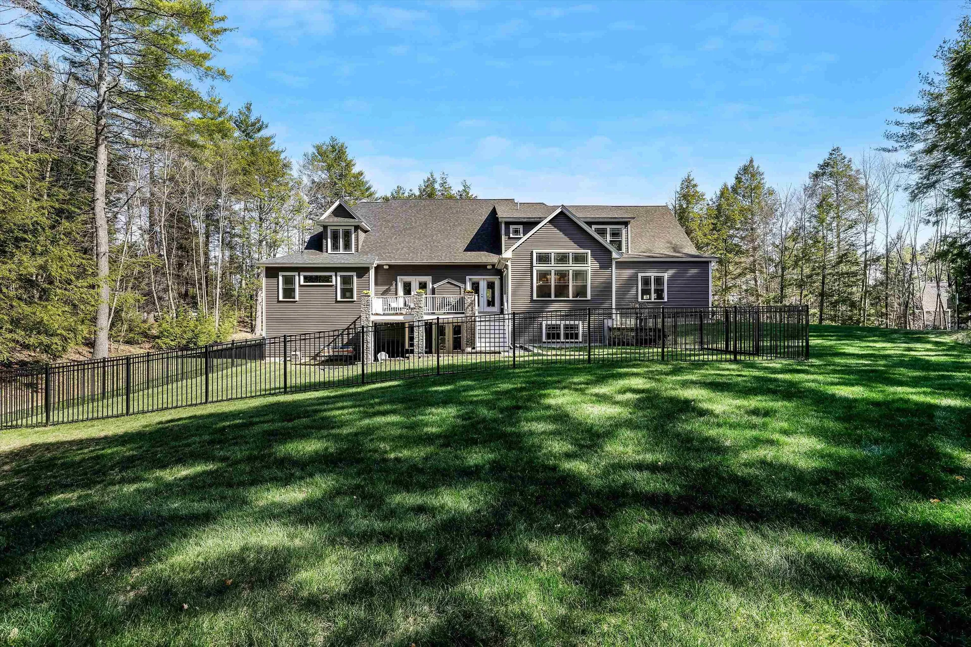 79 Thunder Road Fremont NH 03044