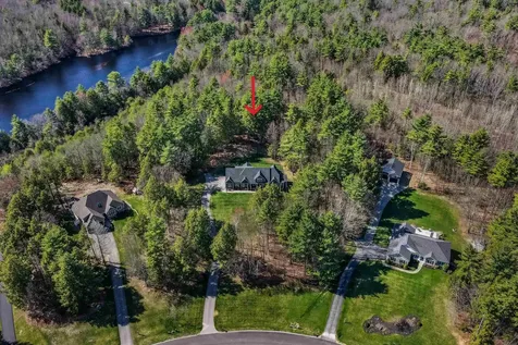 79 Thunder Road Fremont NH 03044