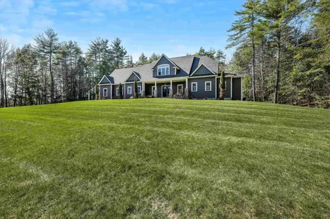 79 Thunder Road Fremont NH 03044