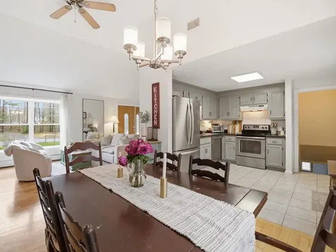 5 Jericho Drive Kingston NH 03848