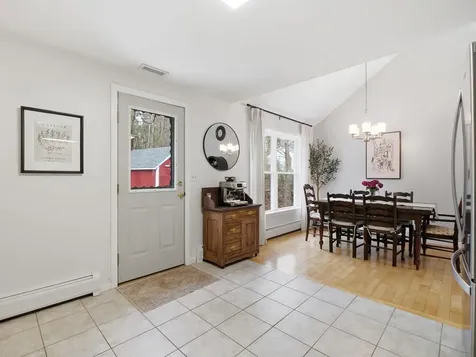 5 Jericho Drive Kingston NH 03848