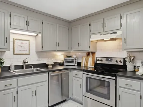 5 Jericho Drive Kingston NH 03848