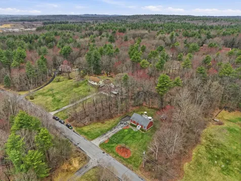 5 Jericho Drive Kingston NH 03848