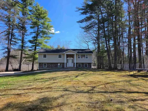 22 Tokanel Road Windham NH 03087