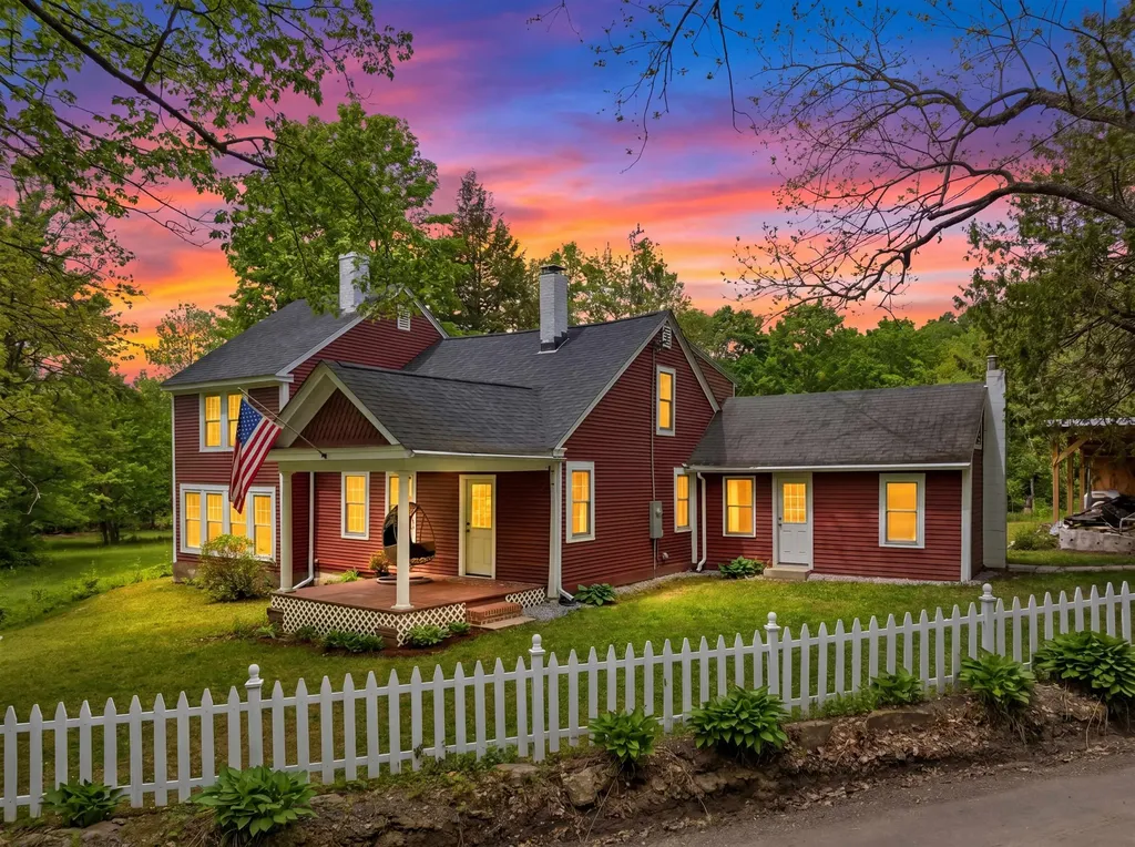 169 London Road Westmoreland NH 03467