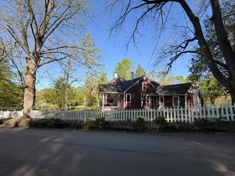 169 London Road Westmoreland NH 03467