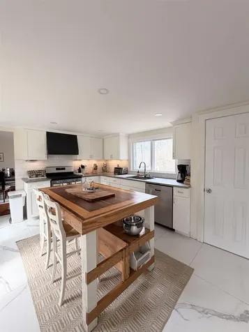 169 London Road Westmoreland NH 03467