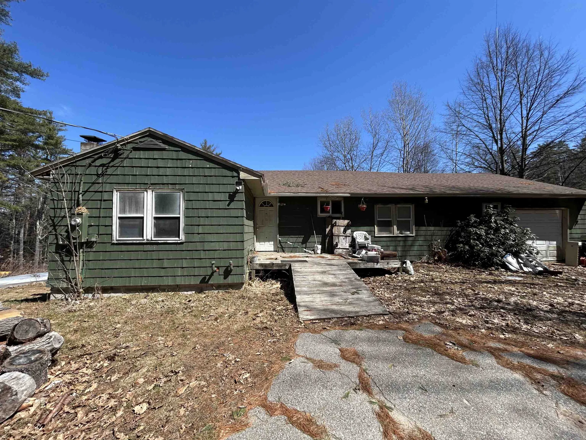 25 Hobart Road Bristol NH 03222