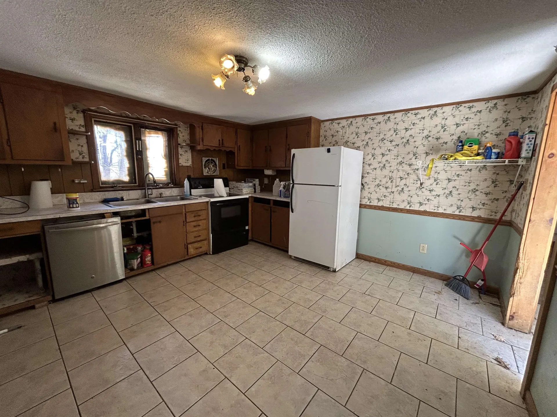 25 Hobart Road Bristol NH 03222