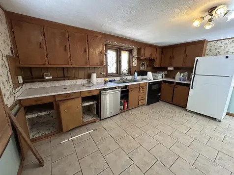 25 Hobart Road Bristol NH 03222