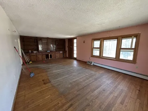 25 Hobart Road Bristol NH 03222