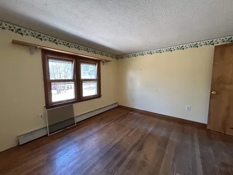 25 Hobart Road Bristol NH 03222