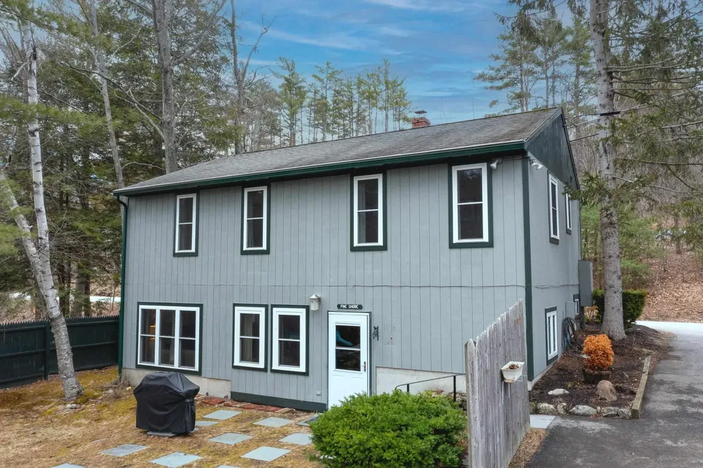 255 River Street Ashland NH 03217