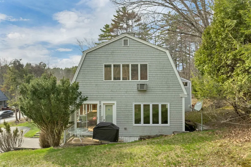 83 Governor Wentworth Highway Tuftonboro NH 03894