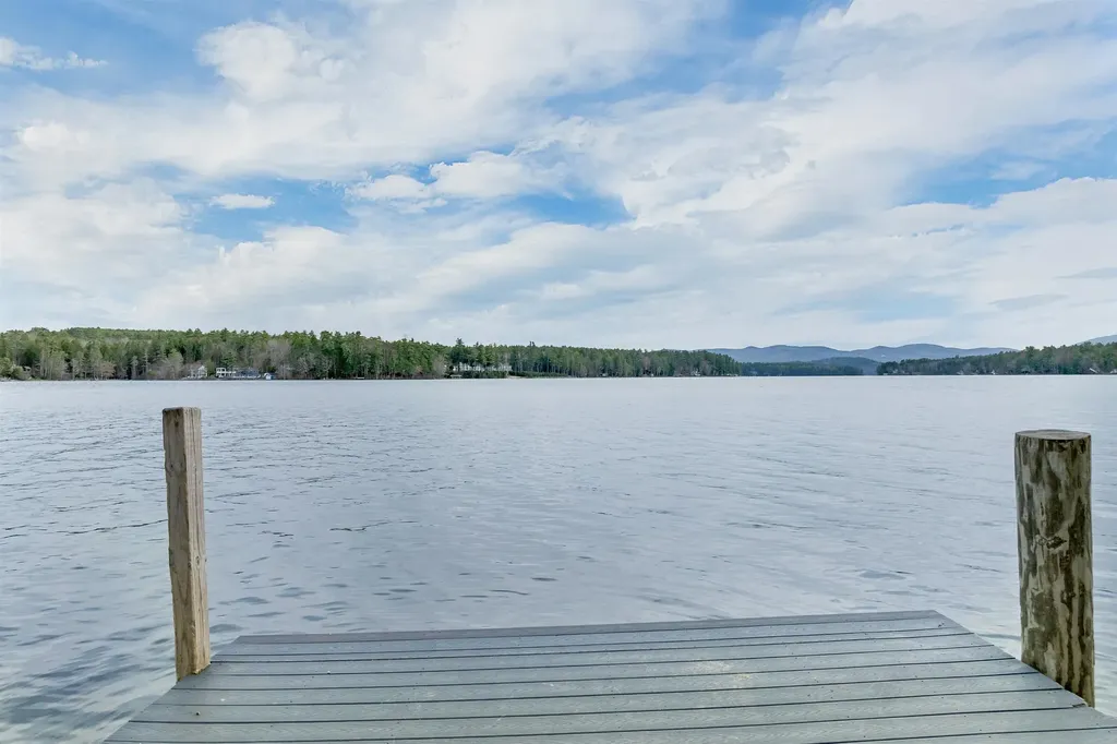 83 Governor Wentworth Highway Tuftonboro NH 03894