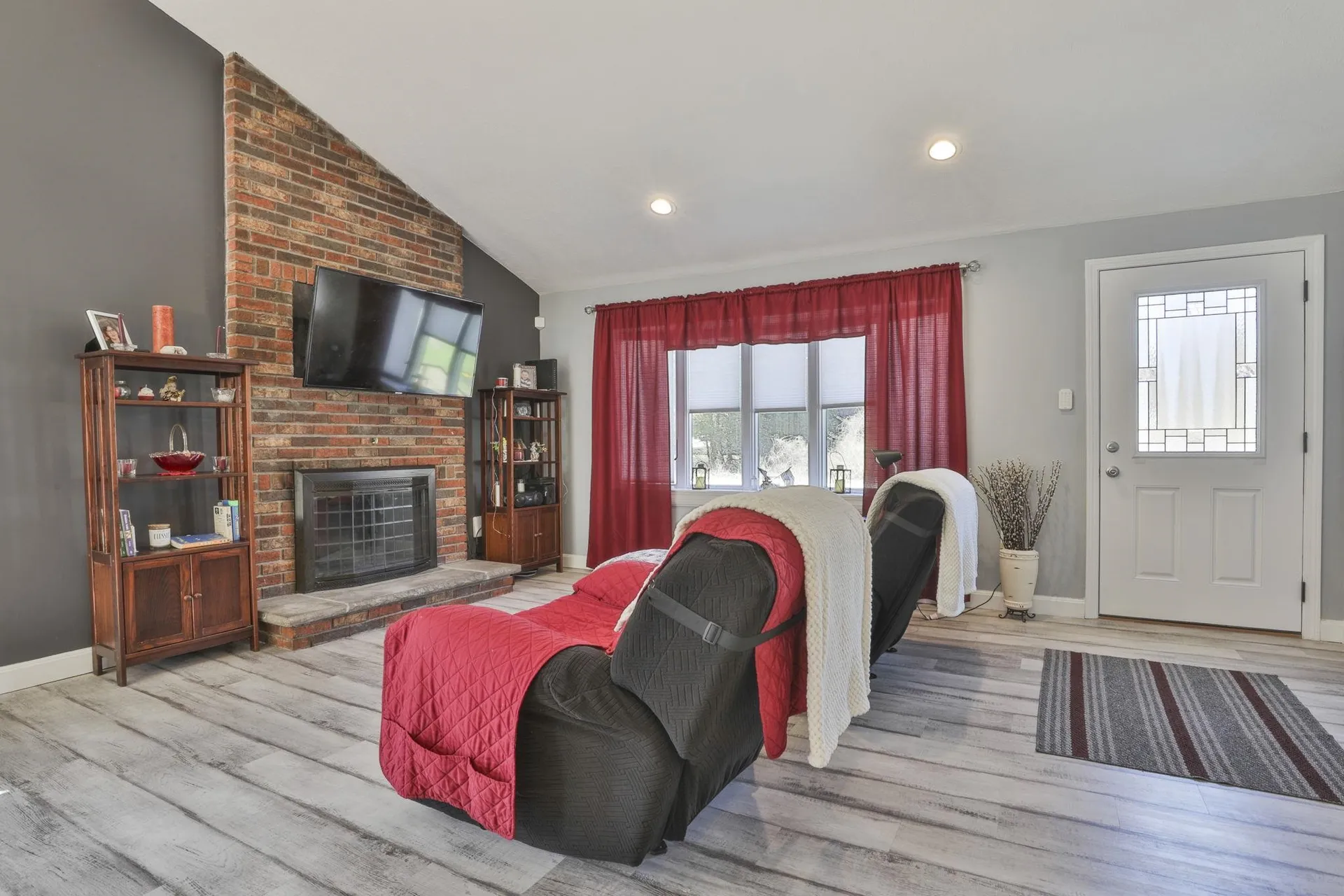155 Robinson Road Hudson NH 03051