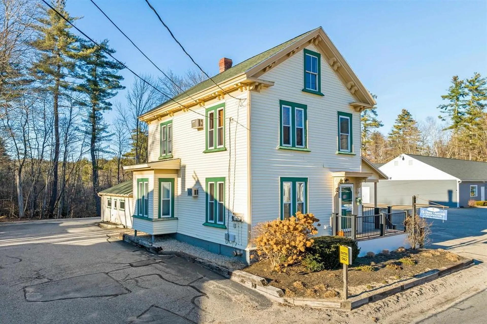 84 Bay Street Wolfeboro NH 03894
