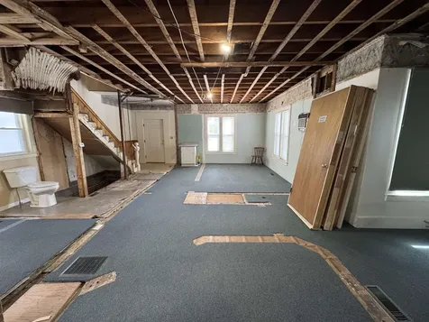 84 Bay Street Wolfeboro NH 03894