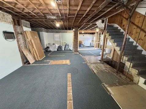 84 Bay Street Wolfeboro NH 03894