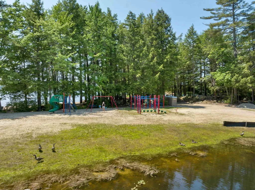 98 Wintersport Street Moultonborough NH 03254