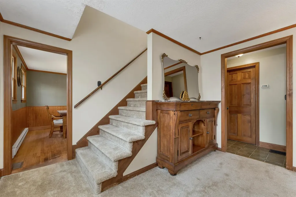 53 Mammoth Road Londonderry NH 03053