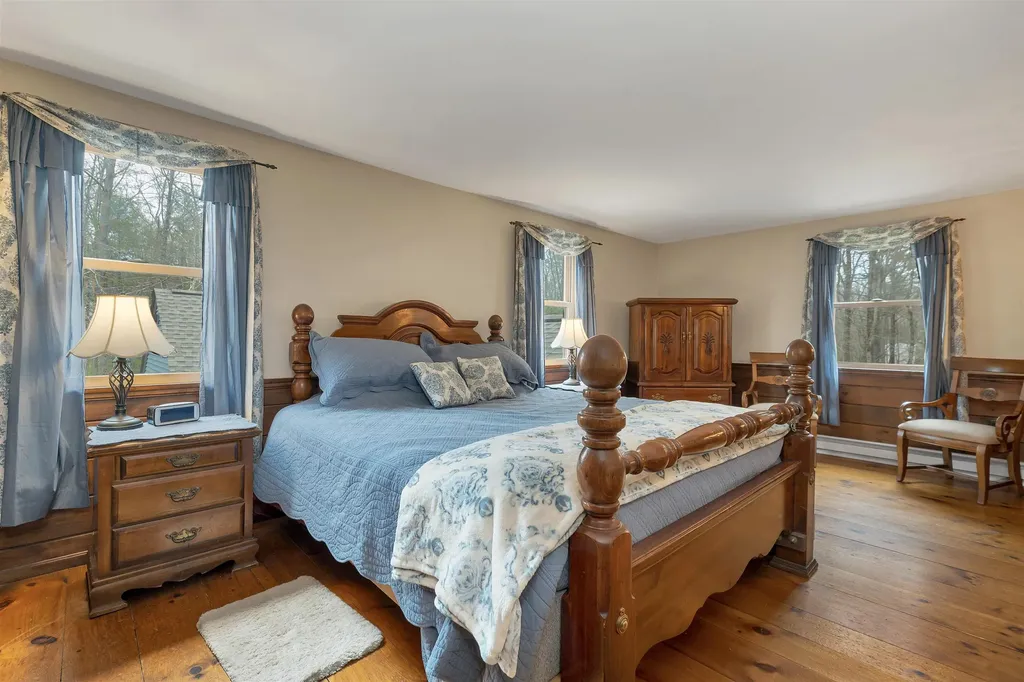 53 Mammoth Road Londonderry NH 03053