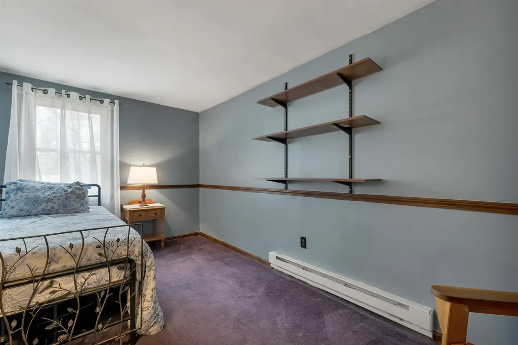 53 Mammoth Road Londonderry NH 03053