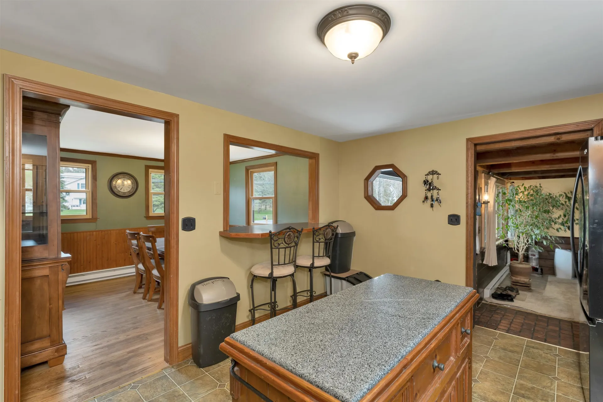53 Mammoth Road Londonderry NH 03053