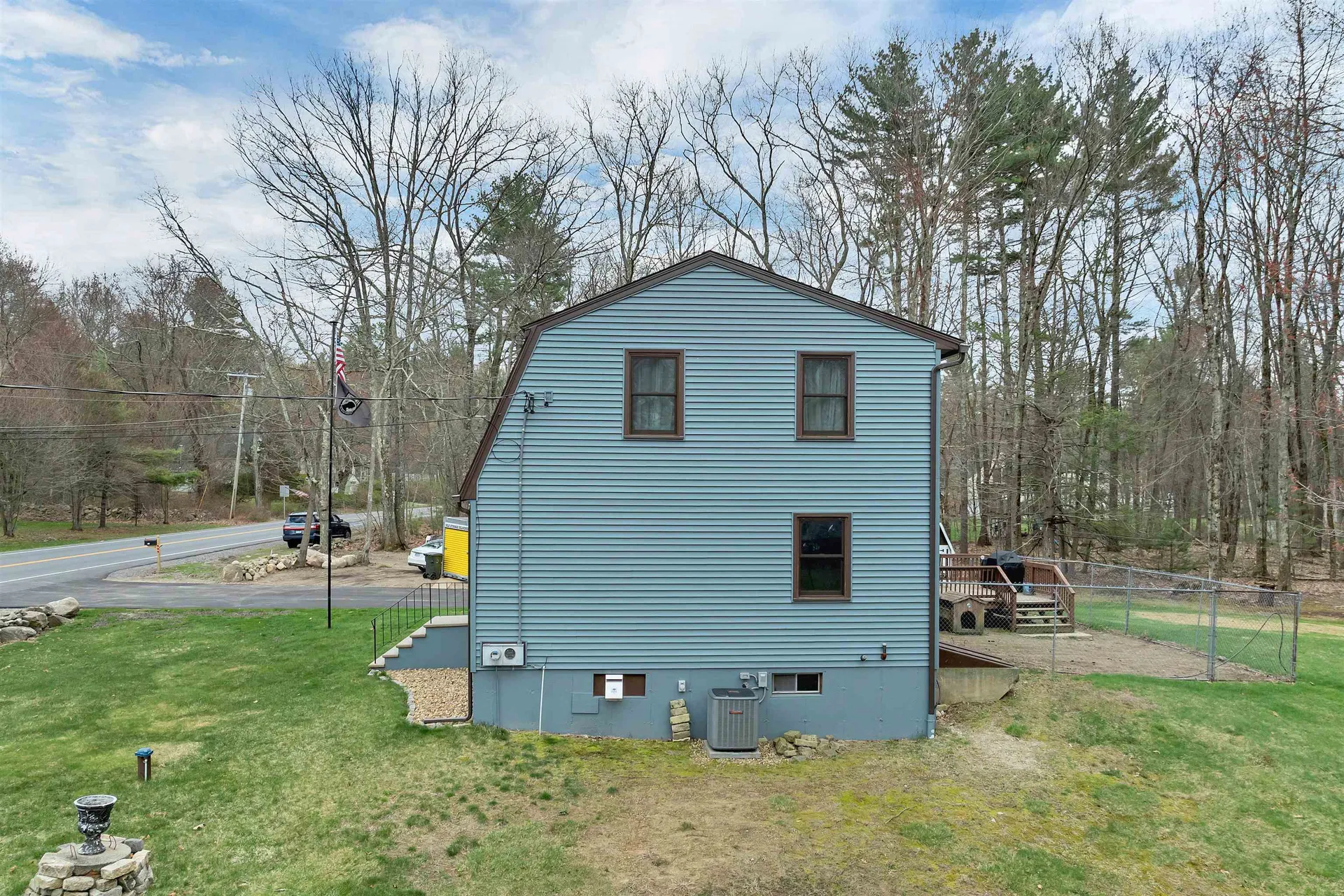 53 Mammoth Road Londonderry NH 03053