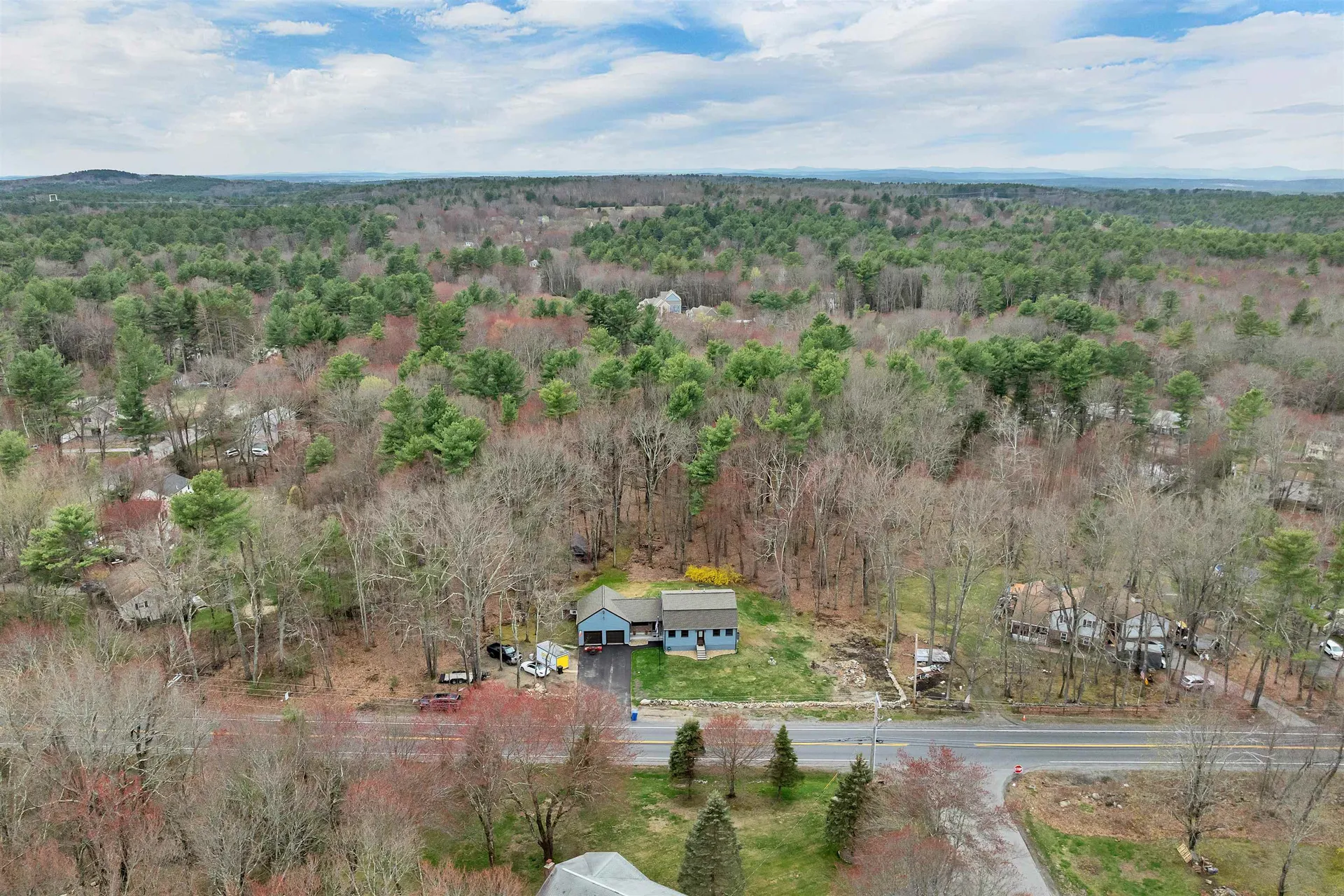 53 Mammoth Road Londonderry NH 03053