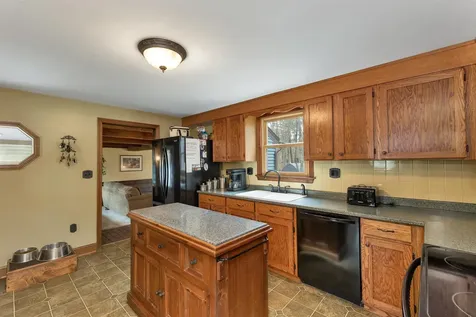 53 Mammoth Road Londonderry NH 03053