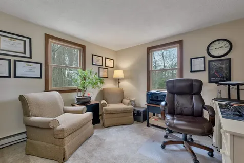 53 Mammoth Road Londonderry NH 03053