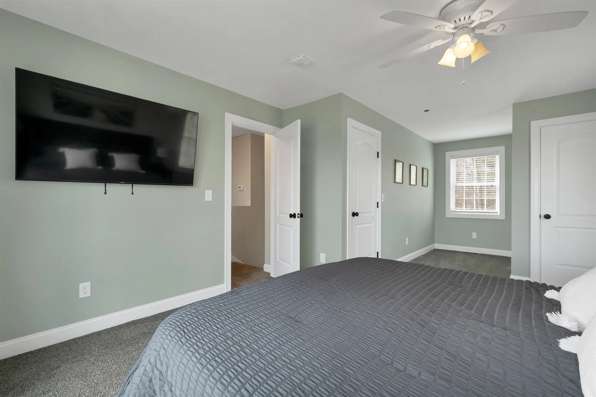 89 Pond Street Newton NH 03858