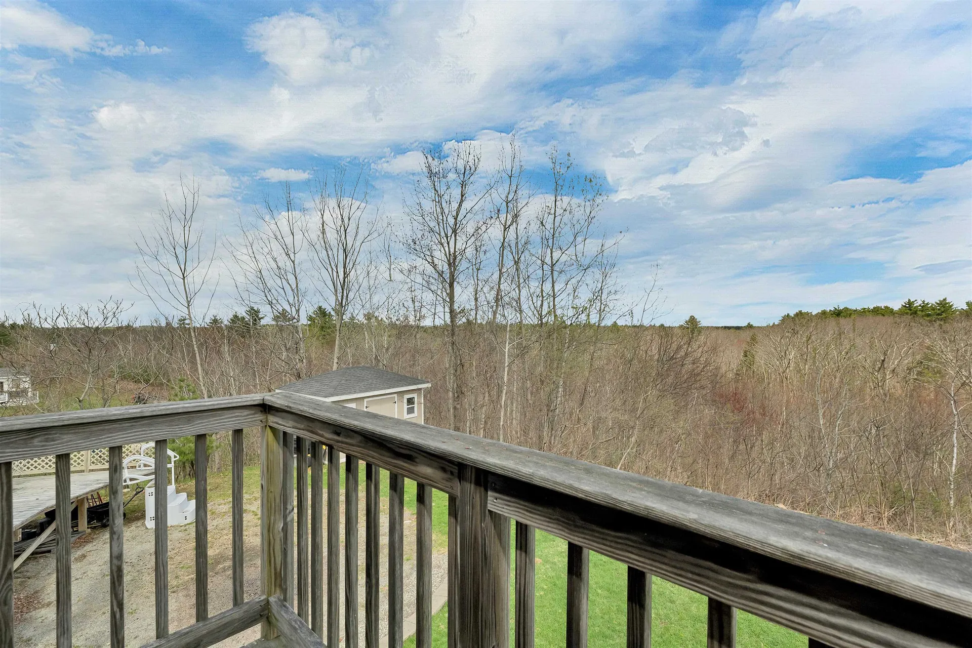 89 Pond Street Newton NH 03858