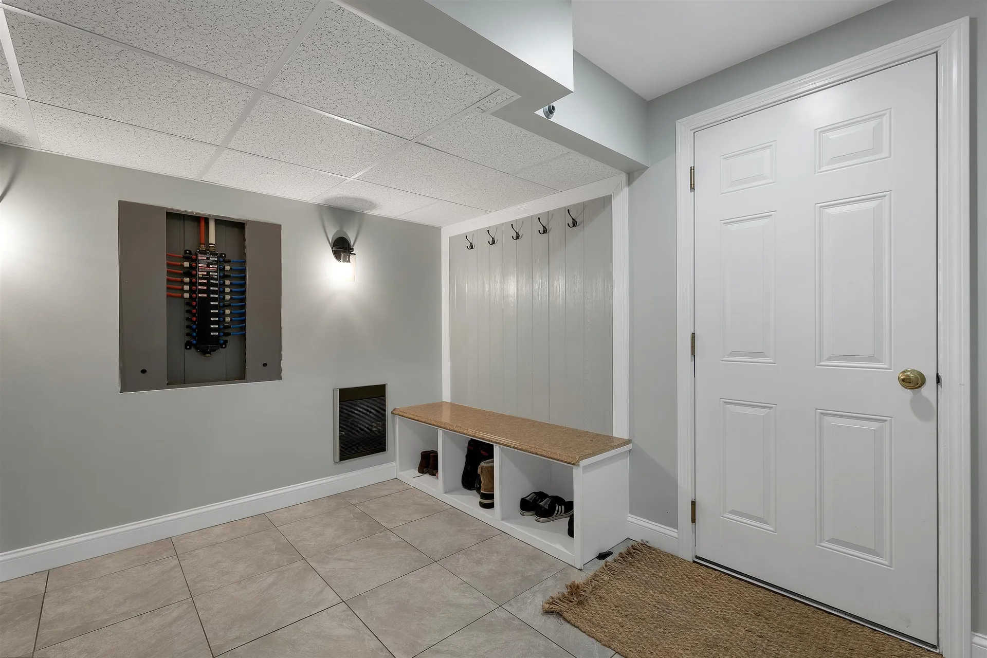 89 Pond Street Newton NH 03858