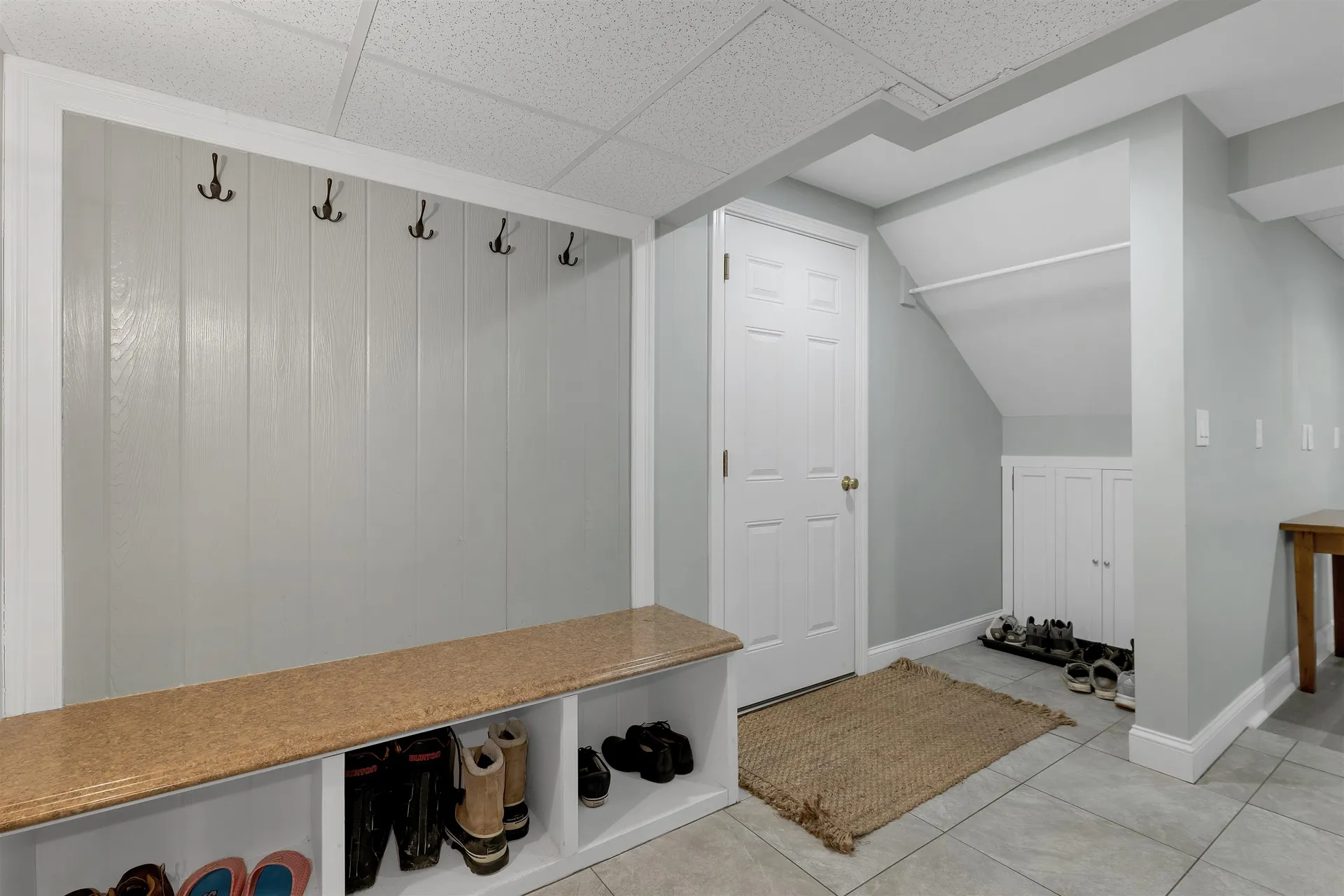 89 Pond Street Newton NH 03858