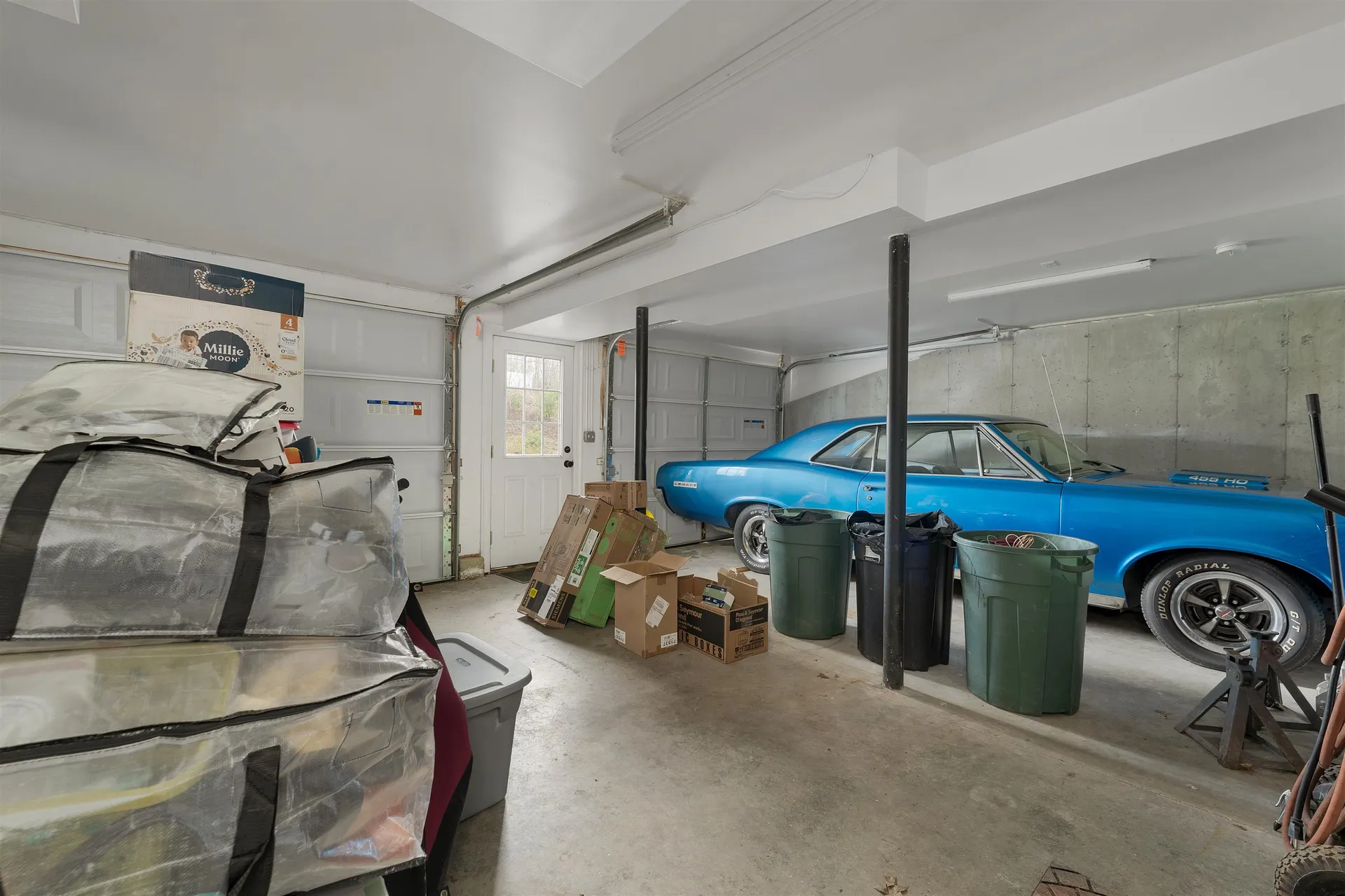 89 Pond Street Newton NH 03858