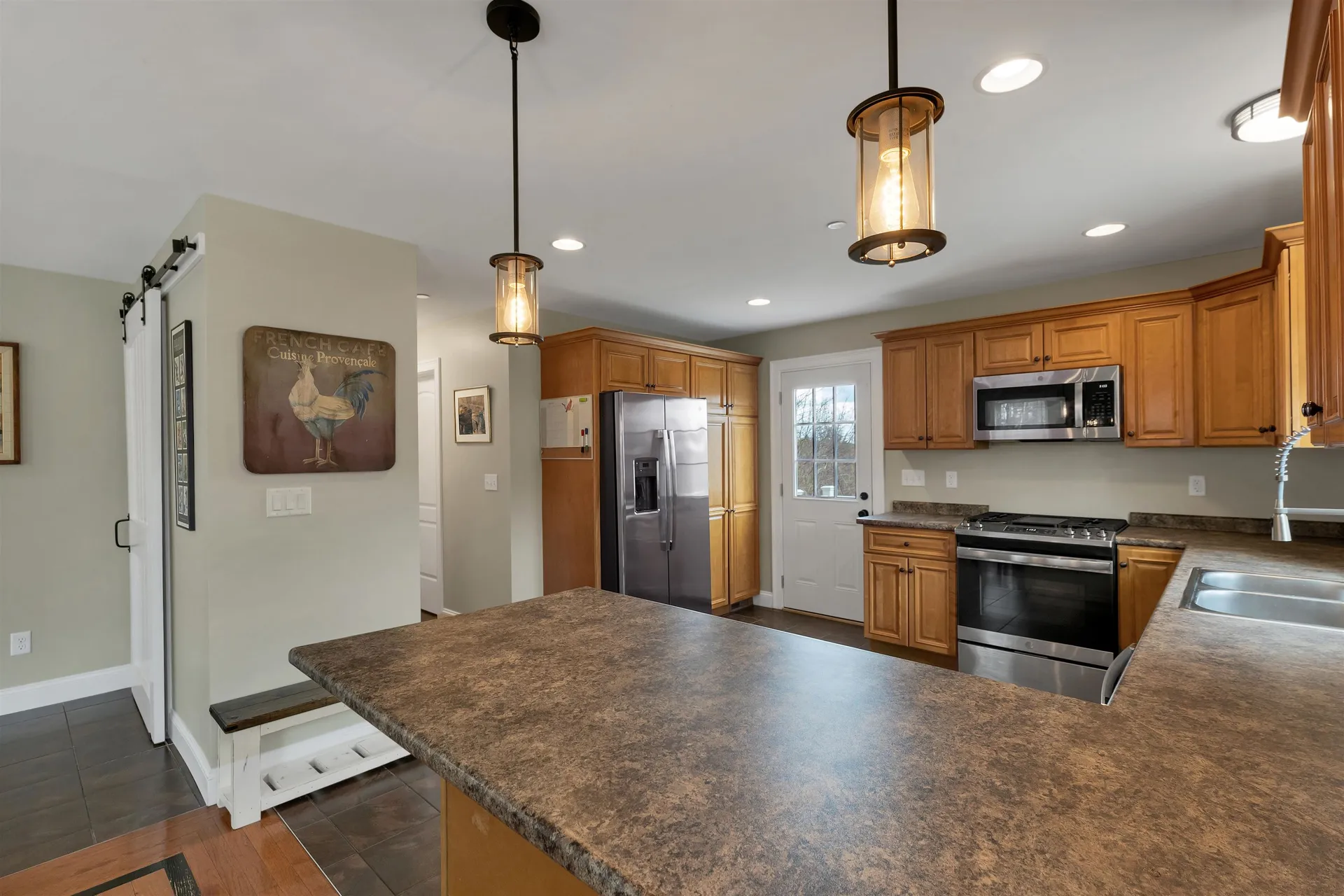 89 Pond Street Newton NH 03858
