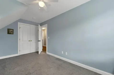 89 Pond Street Newton NH 03858