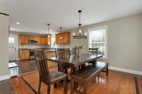 89 Pond Street Newton NH 03858