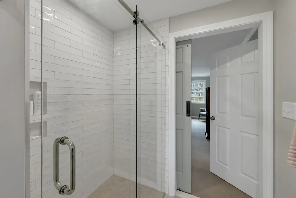 70 Spindlewick Drive Nashua NH 03062
