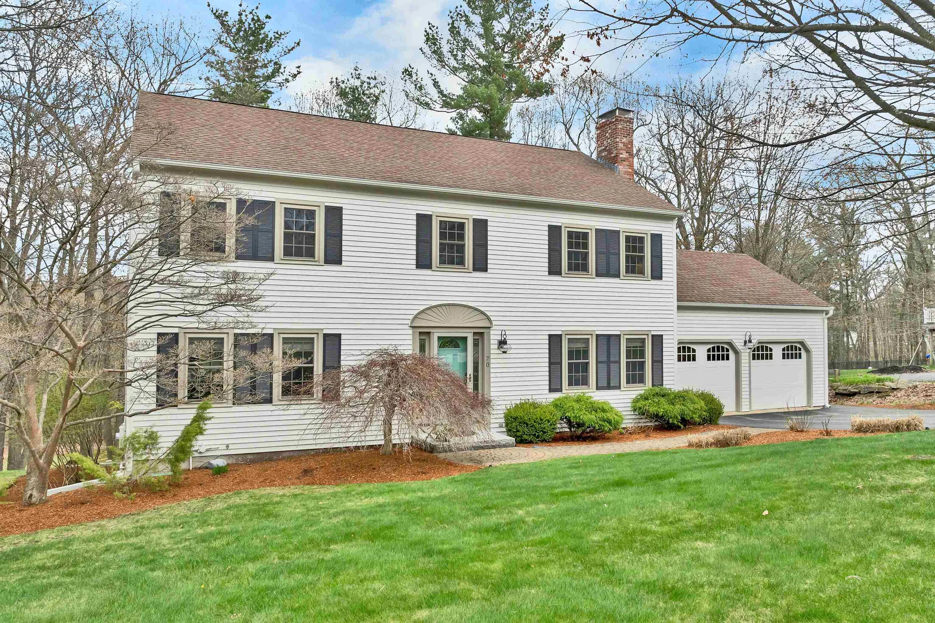 70 Spindlewick Drive Nashua NH 03062