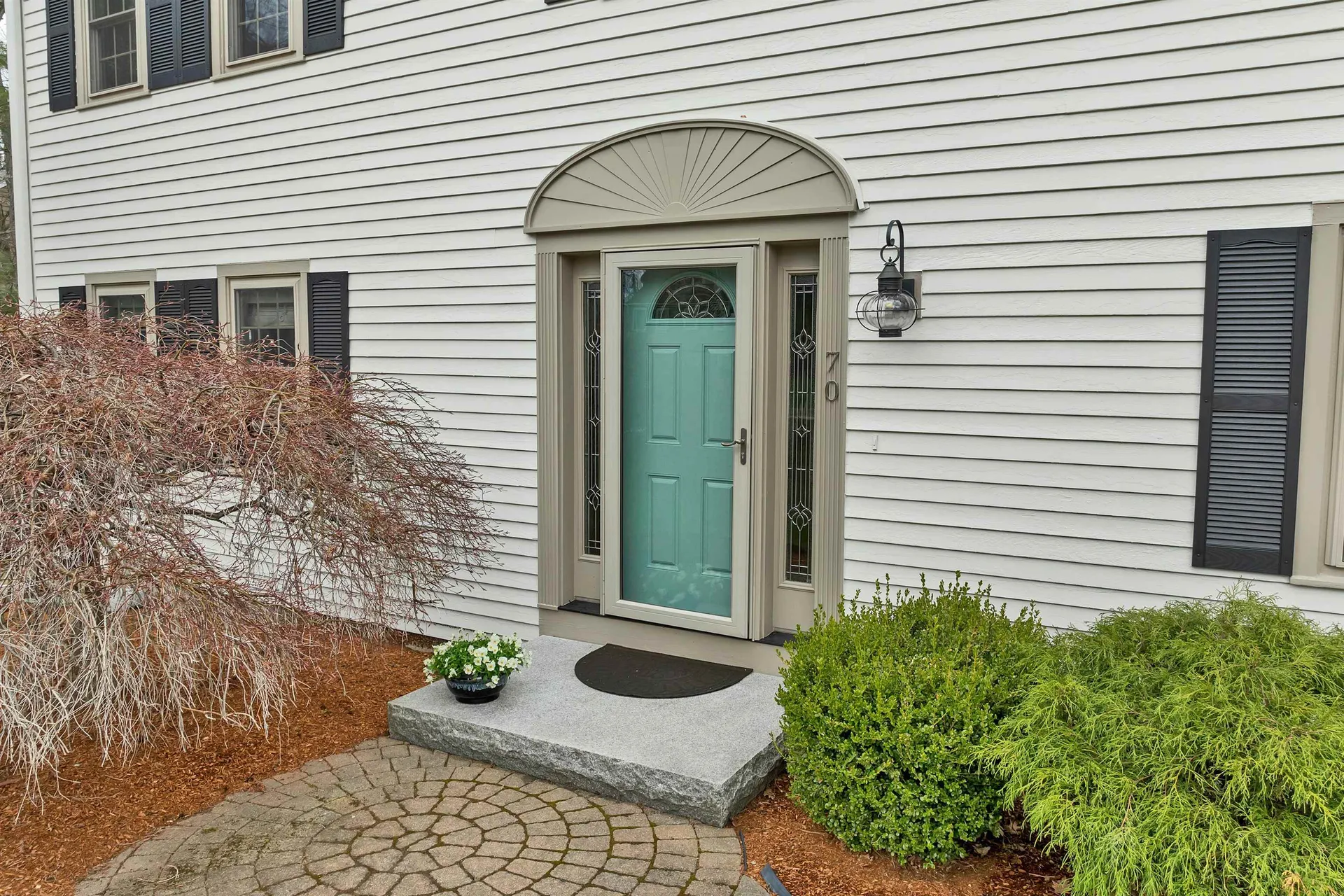 70 Spindlewick Drive Nashua NH 03062