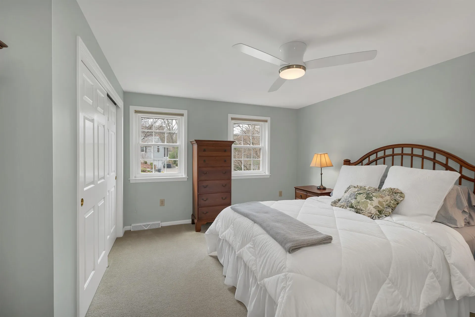 70 Spindlewick Drive Nashua NH 03062