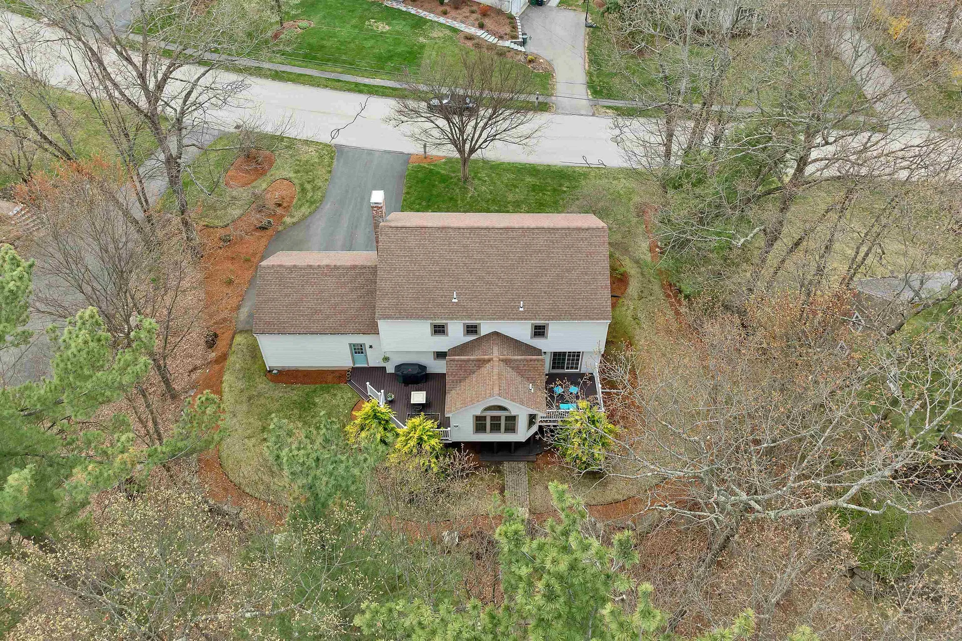 70 Spindlewick Drive Nashua NH 03062
