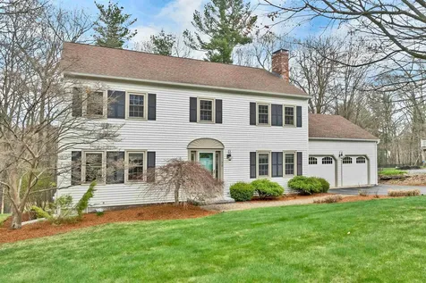 70 Spindlewick Drive Nashua NH 03062