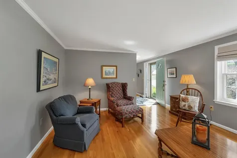 70 Spindlewick Drive Nashua NH 03062