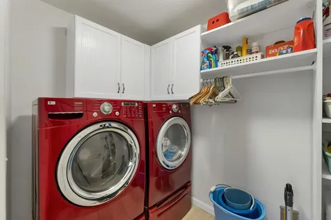 70 Spindlewick Drive Nashua NH 03062