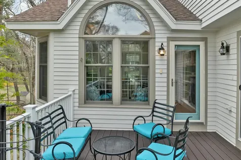 70 Spindlewick Drive Nashua NH 03062